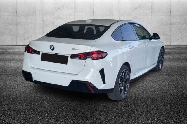 BMW 220 48V Gran Coupé MSport Design - foto 2 di 4