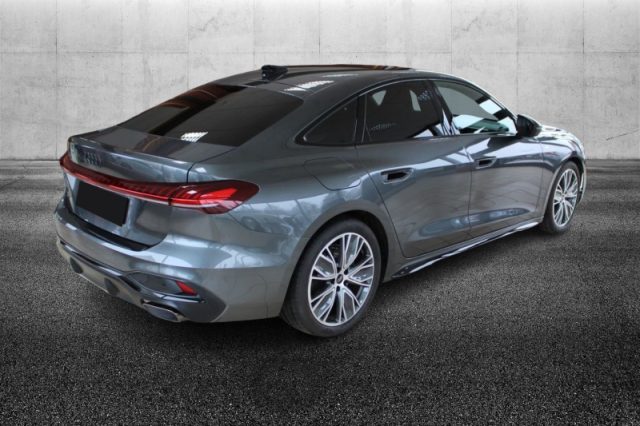 Audi A5 TFSI 150 kW S tronic S Line edition - foto 3 di 4