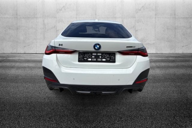 BMW i4 eDrive 35 Msport - foto 4 di 4