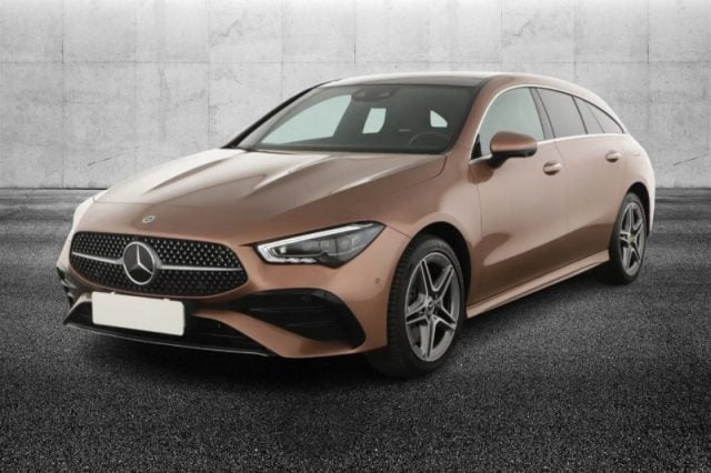 Mercedes-Benz CLA 250 e hybrid EQ Shooting Brake Business, del 2023, 61.999 km, in vendita a Pieve Di Cento (BO)