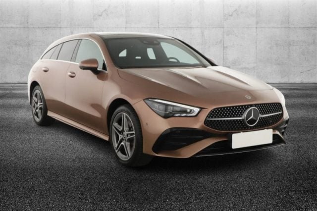 Mercedes-Benz CLA 250 e hybrid EQ Shooting Brake Business - foto 2 di 4
