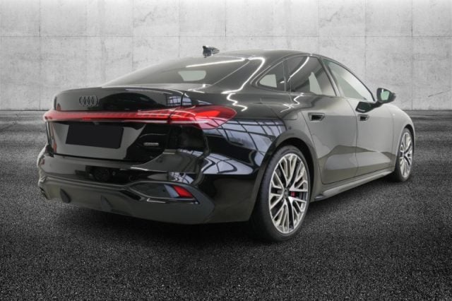 Audi A5 TDI 150 kW mHEV+ S tronic quattro S Line edition - foto 3 di 4