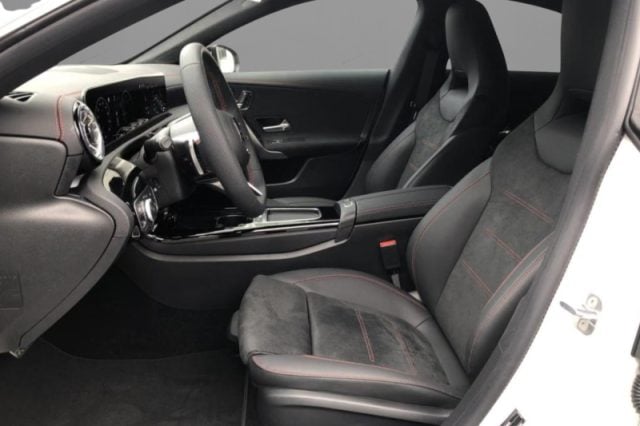 Mercedes-Benz CLA 220 d Automatic AMG Line Advanced Plus - foto 4 di 4