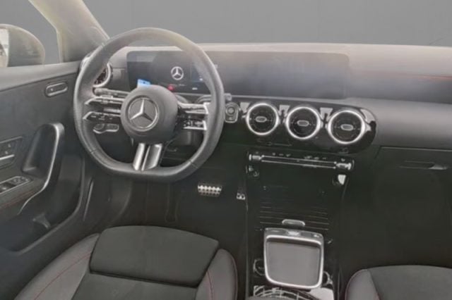 Mercedes-Benz A 200 d Automatic AMG Line Advanced Plus - foto 4 di 4