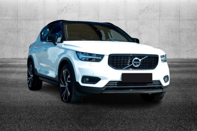 Volvo XC40 D4 AWD Geartronic R-design, del 2018, 62.500 km, in vendita a Pieve Di Cento (BO)
