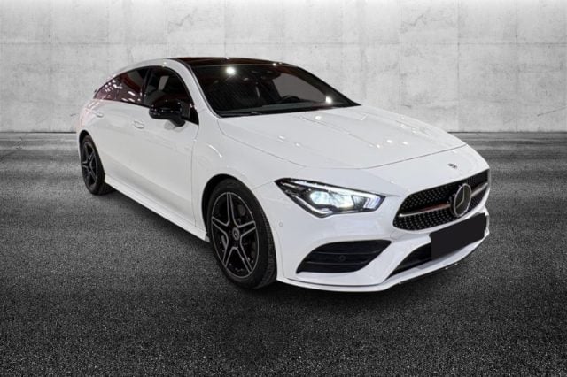 Mercedes-Benz CLA 220 d Automatic Shooting Brake AMG Line Advanced Plus - foto 2 di 4