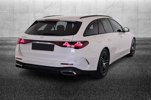 Mercedes-Benz E 220 d Mild hybrid 4Matic S.W. AMG Line Advanced - foto 4 di 4