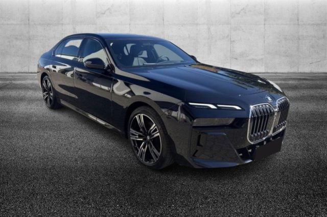 BMW 740 d xDrive Msport - foto 2 di 4