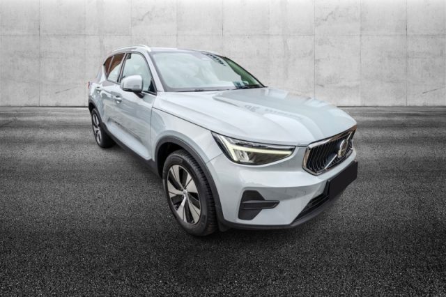 Volvo XC40 B3 automatico Core - foto 2 di 4