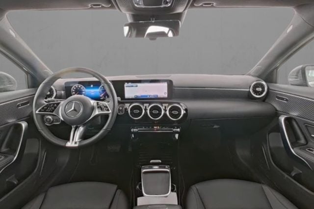 Mercedes-Benz A 200 d Automatic Progressive Advanced - foto 3 di 4