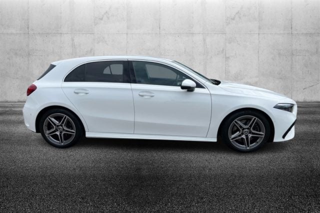 Mercedes-Benz A 220 d Automatic AMG Line Advanced Plus - foto 4 di 4