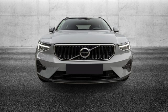 Volvo XC40 T2 automatico Essential - foto 3 di 4