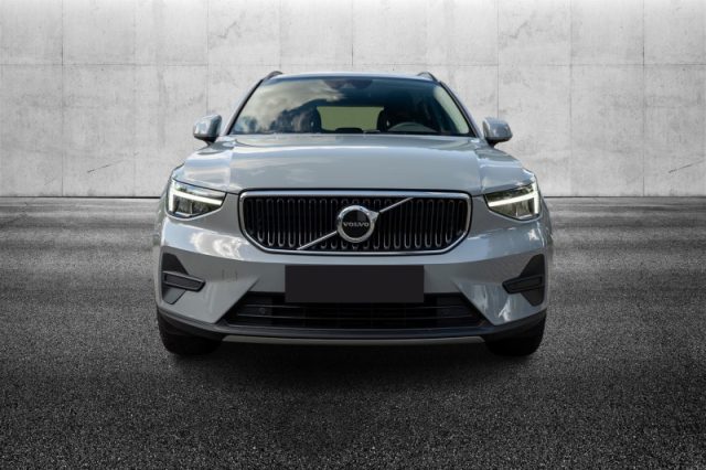 Volvo XC40 T2 automatico Essential - foto 3 di 4