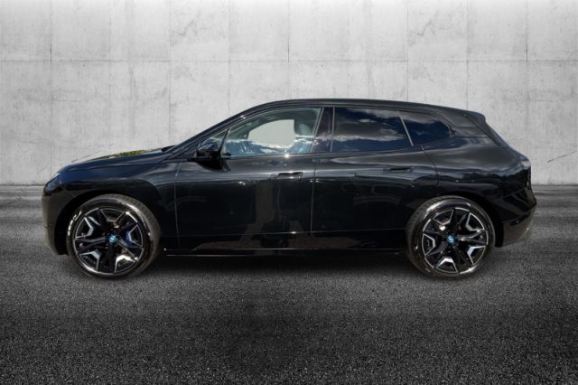 BMW iX xDrive 40 Pacchetto Sportivo - foto 4 di 4
