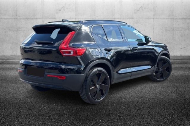 Volvo XC40 B3 automatico Plus Black Edition - foto 4 di 4
