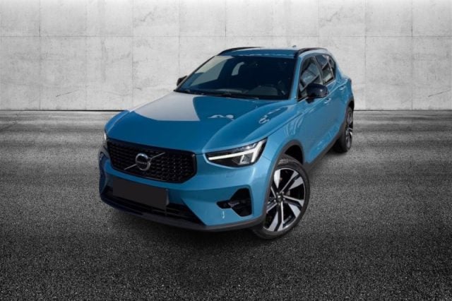 Volvo XC40 B3 automatico Plus Dark, del 2022, 47.700 km, in vendita a Pieve Di Cento (BO)