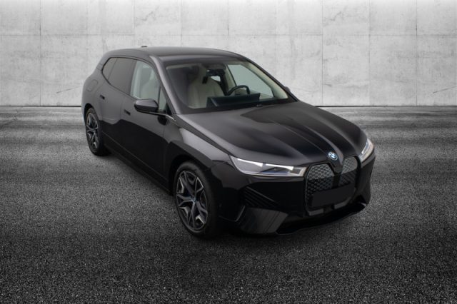 BMW iX xDrive 50 - foto 2 di 4