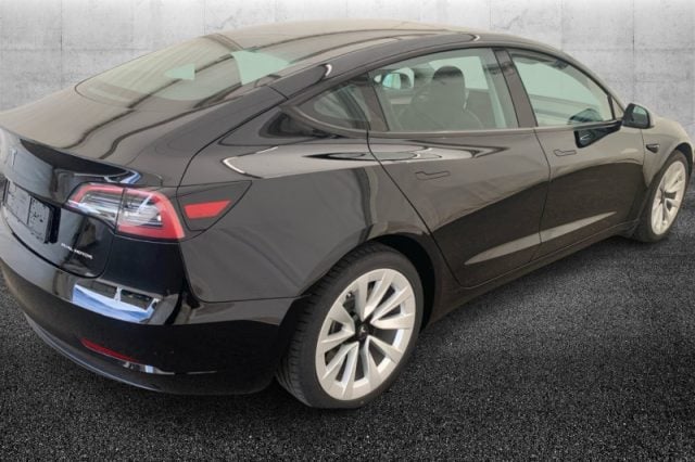 Tesla Model 3 Long Range Dual Motor AWD - foto 4 di 4