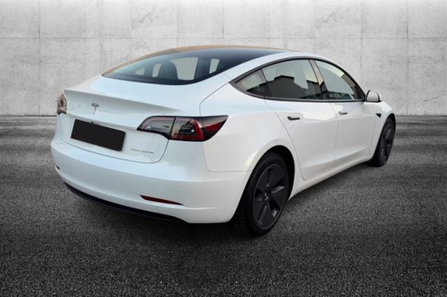 Tesla Model 3 Long Range Dual Motor AWD - foto 4 di 4