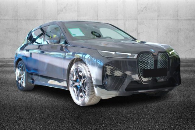 BMW iX xDrive 40 - foto 2 di 4