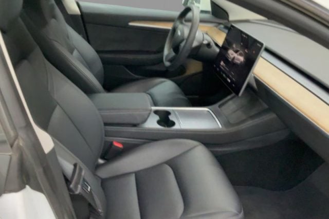 Tesla Model 3 Long Range Dual Motor AWD - foto 2 di 4