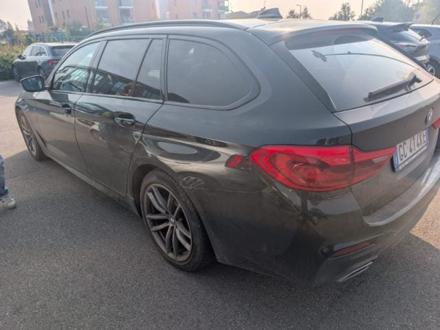 BMW 520 d xDrive Touring Msport - foto 4 di 4