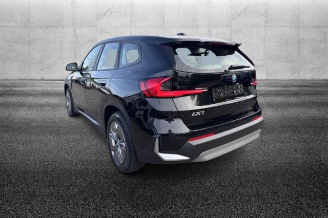BMW iX1 xDrive 30 - foto 4 di 4