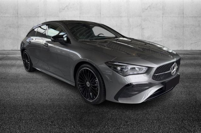 Mercedes-Benz CLA 220 d Automatic Shooting Brake AMG Line Advanced Plus - foto 2 di 4