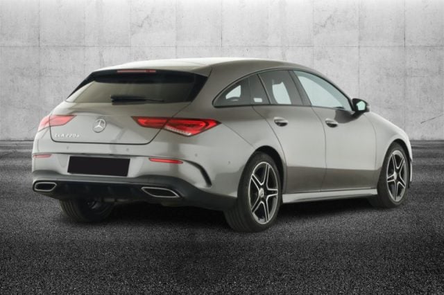Mercedes-Benz CLA 220 d Automatic Shooting Brake AMG Line Advanced Plus - foto 4 di 4