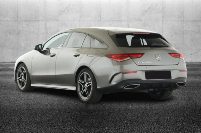 Mercedes-Benz CLA 220 d Automatic Shooting Brake AMG Line Advanced Plus - foto 3 di 4
