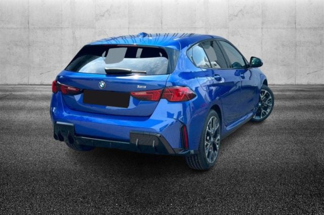 BMW 123 xDrive 48V - foto 2 di 4