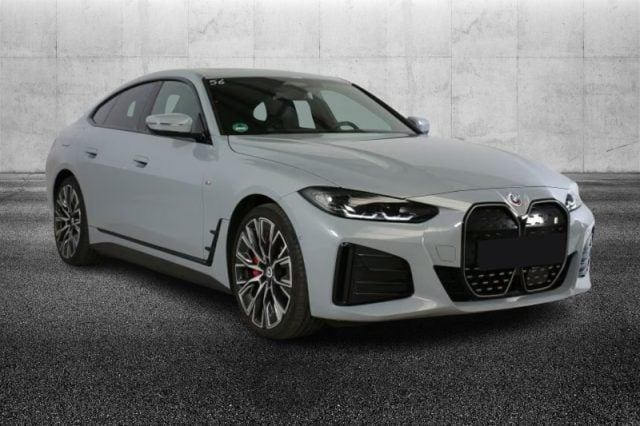 BMW i4 eDrive 35 Msport Pro - foto 2 di 4