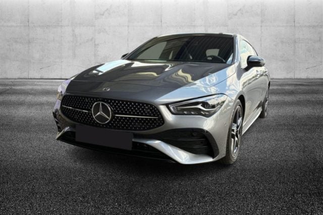 Mercedes-Benz CLA 180 Automatic Shooting Brake AMG Line Advanced Plus, del 2024, 15.999 km, in vendita a Pieve Di Cento (BO)
