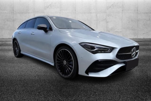 Mercedes-Benz CLA 200 d Automatic Shooting Brake AMG Line Advanced Plus - foto 2 di 4