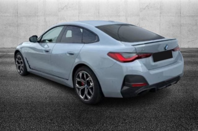 BMW i4 eDrive 40 Msport Pro - foto 2 di 4