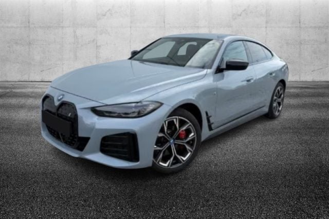 BMW i4 eDrive 40 Msport Pro, del 2023, 17.999 km, in vendita a Pieve Di Cento (BO)