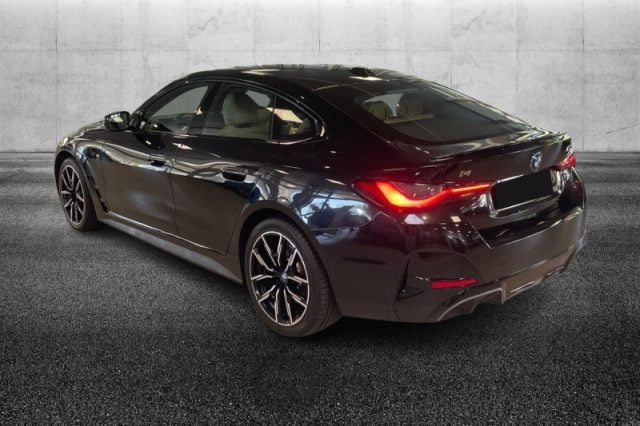 BMW i4 M50 - foto 4 di 4