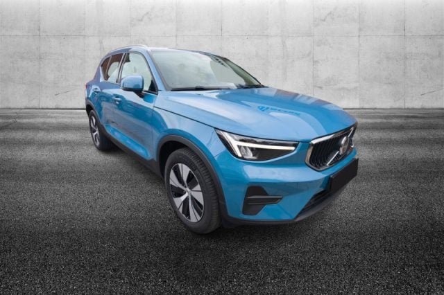 Volvo XC40 B3 automatico Core - foto 2 di 4
