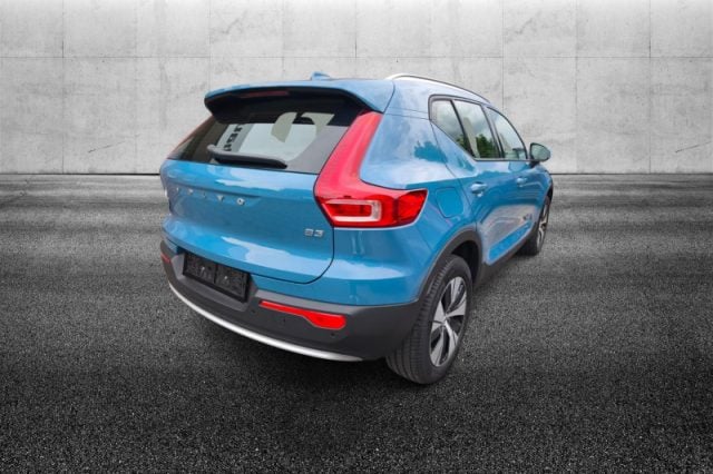 Volvo XC40 B3 automatico Core - foto 3 di 4