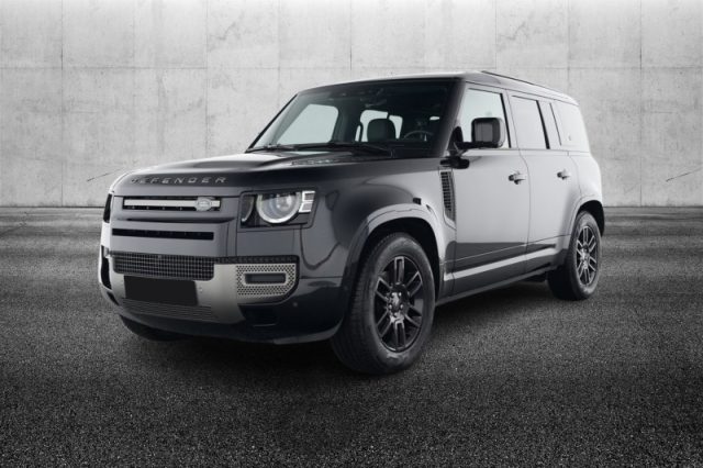 Land Rover Defender 110 3.0D I6 250 CV AWD Auto X-Dynamic SE, del 2023, 31.999 km, in vendita a Pieve Di Cento (BO)