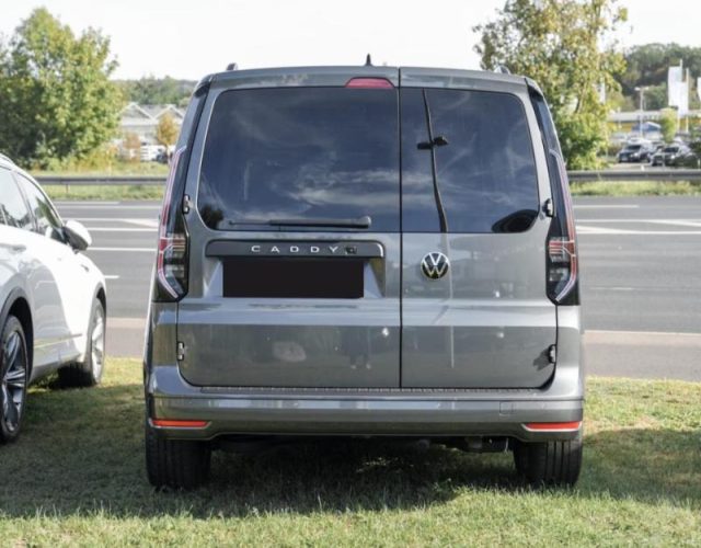 Volkswagen Caddy 2.0 TDI 122 CV DSG Style - foto 3 di 4