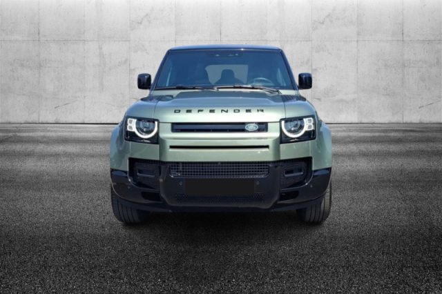 Land Rover Defender 130 3.0D I6 300 CV AWD Auto X-Dynamic SE - foto 3 di 4