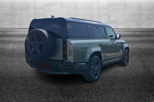 Land Rover Defender 130 3.0D I6 300 CV AWD Auto X-Dynamic SE - foto 2 di 4