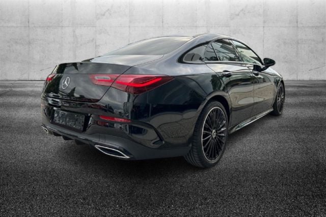 Mercedes-Benz CLA 200 Automatic AMG Line Advanced Plus - foto 2 di 4
