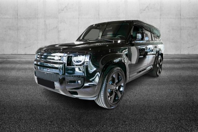 Land Rover Defender 130 3.0D I6 300 CV AWD Auto X-Dynamic HSE, del 2025, 20.999 km, in vendita a Pieve Di Cento (BO)