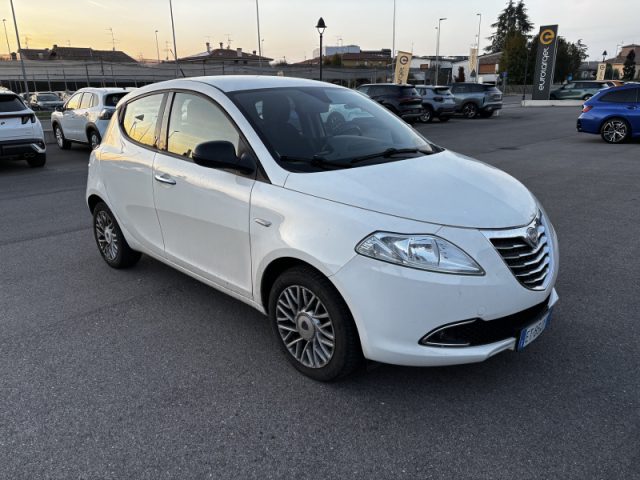 Lancia Ypsilon 1.2 69 CV 5 porte S&S Gold - foto 4 di 4