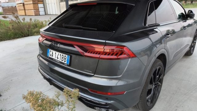 Audi Q8 50 TDI 286 CV quattro tiptronic - foto 3 di 4