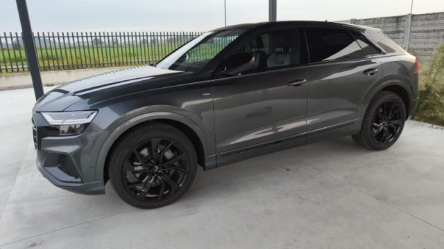 Audi Q8 50 TDI 286 CV quattro tiptronic, del 2020, 71.500 km, in vendita a Pieve Di Cento (BO)