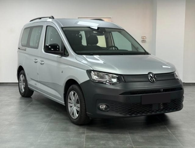 Volkswagen Caddy 2.0 TDI 122 CV 4Motion Space, del 2023, 49.999 km, in vendita a Pieve Di Cento (BO)