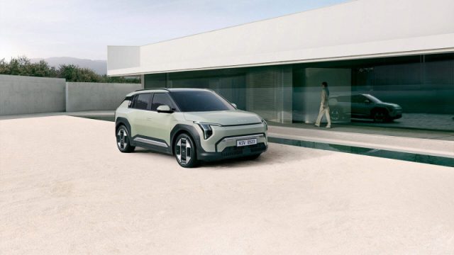 Kia EV3 81.4 kWh Earth - foto 3 di 4